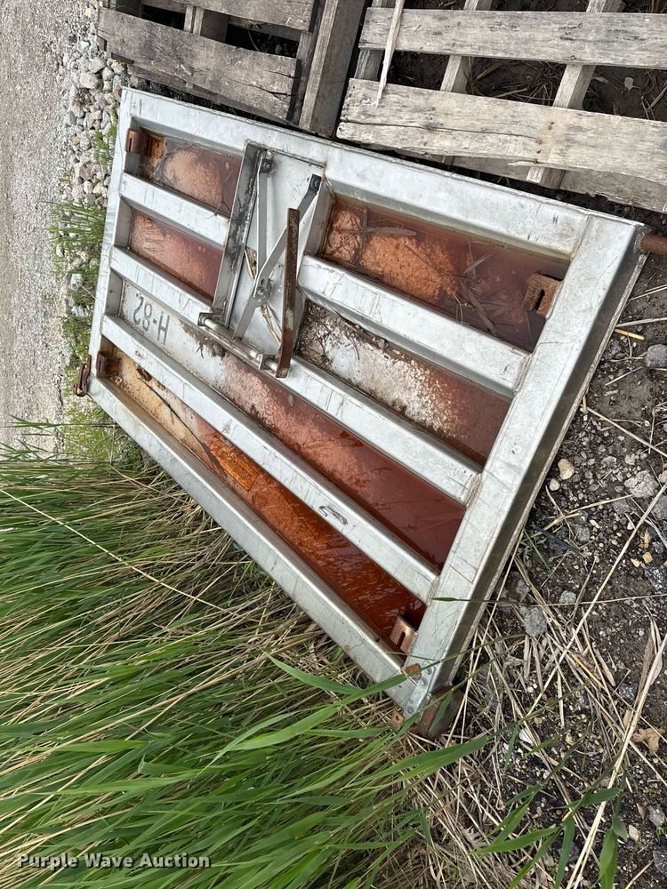 image for item EF2035 2001 Sterling LT8500 dump truck