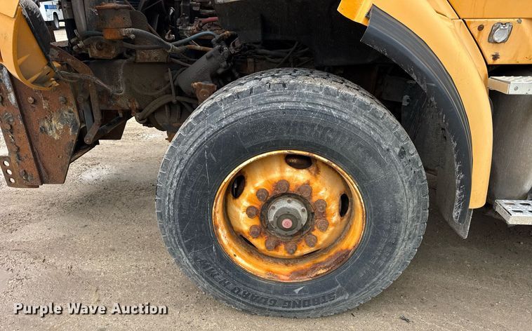 image for item EF2035 2001 Sterling LT8500 dump truck