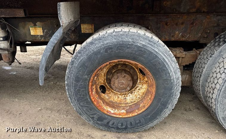 image for item EF2035 2001 Sterling LT8500 dump truck