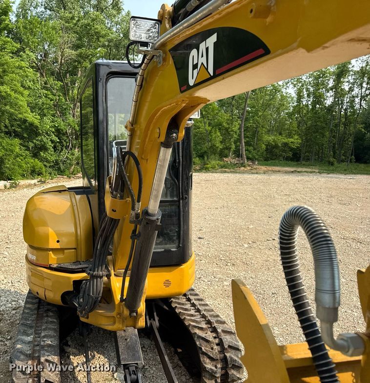 image for item EF2046 2006 Caterpillar 303CR mini excavator