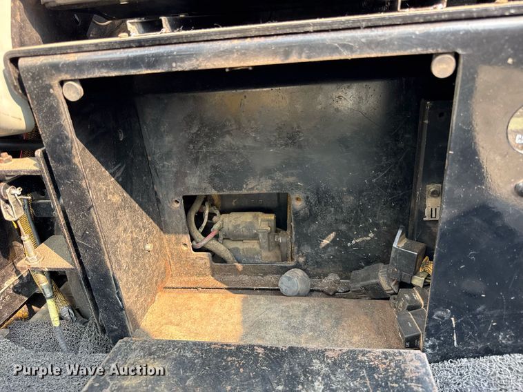 image for item EF2046 2006 Caterpillar 303CR mini excavator