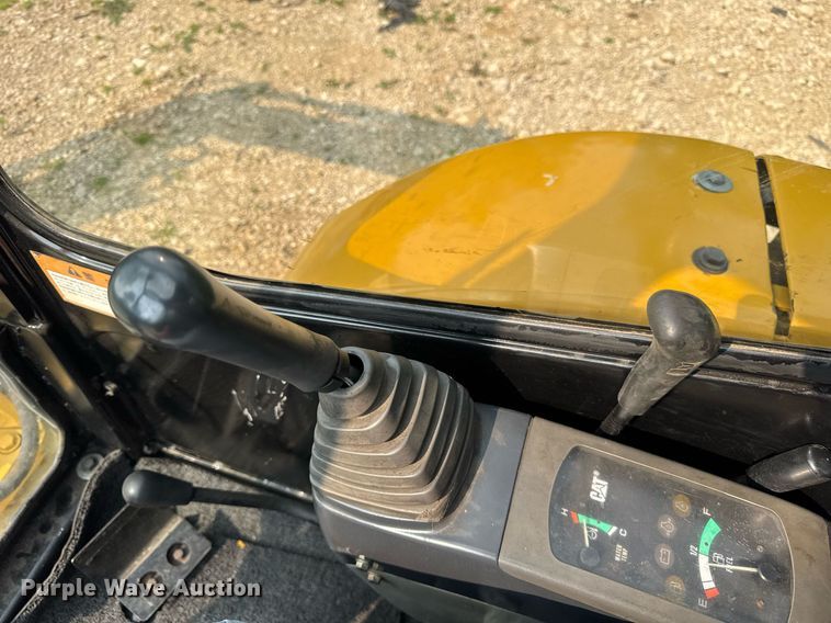 image for item EF2046 2006 Caterpillar 303CR mini excavator