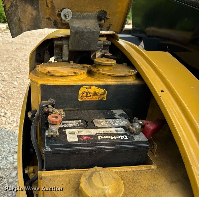 image for item EF2046 2006 Caterpillar 303CR mini excavator