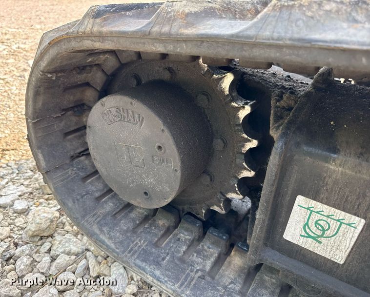 image for item EF2046 2006 Caterpillar 303CR mini excavator