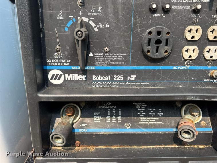 image for item EF2047 2001 Ford F550 utility / service truck