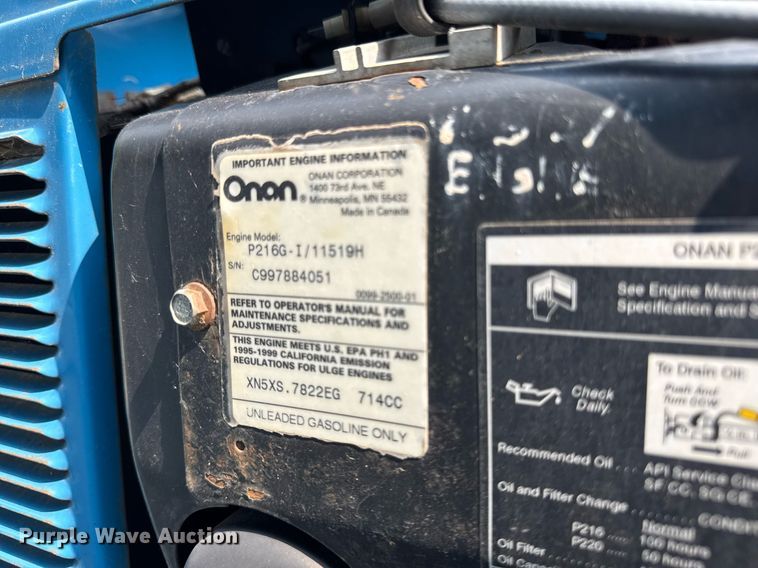 image for item EF2047 2001 Ford F550 utility / service truck