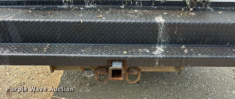 image for item EF2047 2001 Ford F550 utility / service truck