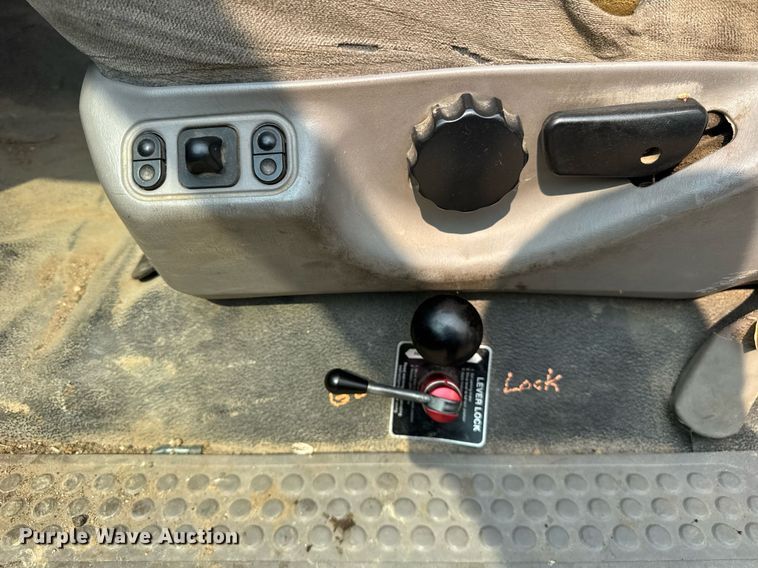 image for item EF2047 2001 Ford F550 utility / service truck