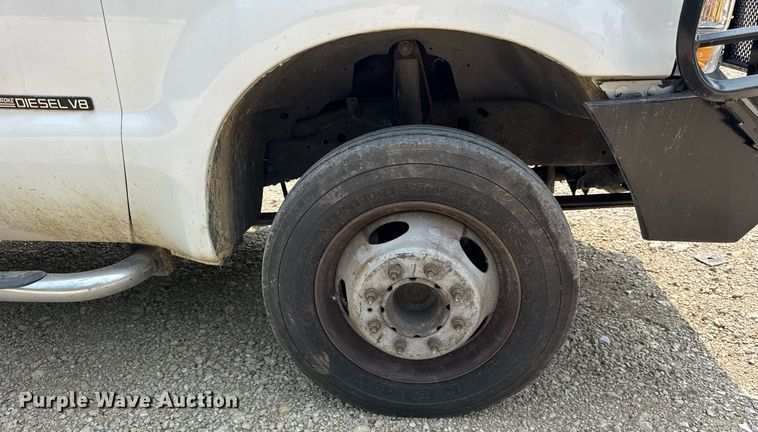 image for item EF2047 2001 Ford F550 utility / service truck