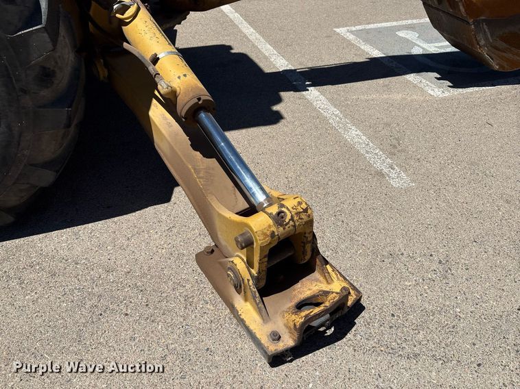 image for item EF3050 2001 Caterpillar 420D backhoe