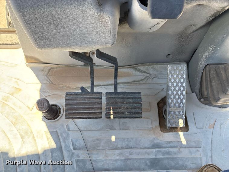 image for item EF3050 2001 Caterpillar 420D backhoe