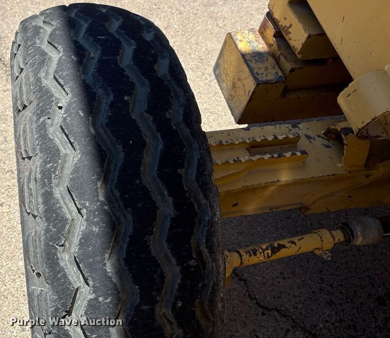 image for item EF3050 2001 Caterpillar 420D backhoe