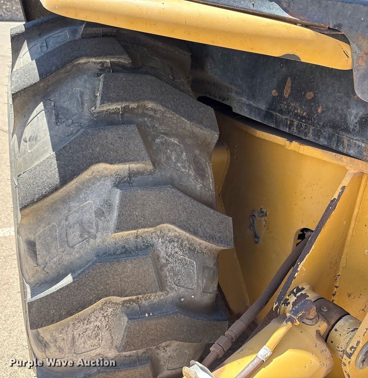 image for item EF3050 2001 Caterpillar 420D backhoe