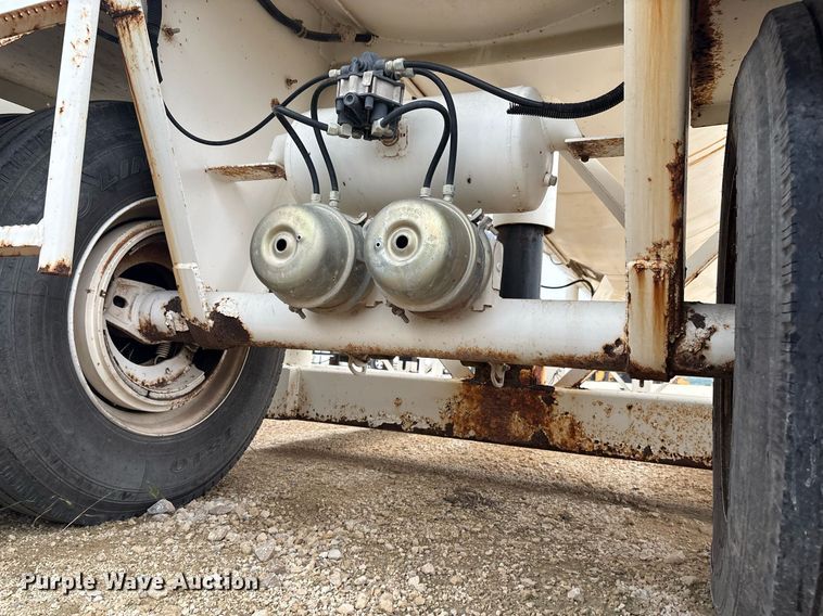 image for item EF3116 2012 Klein KPT-120 portable water trailer