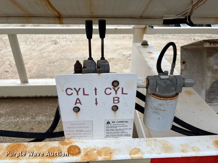 image for item EF3116 2012 Klein KPT-120 portable water trailer