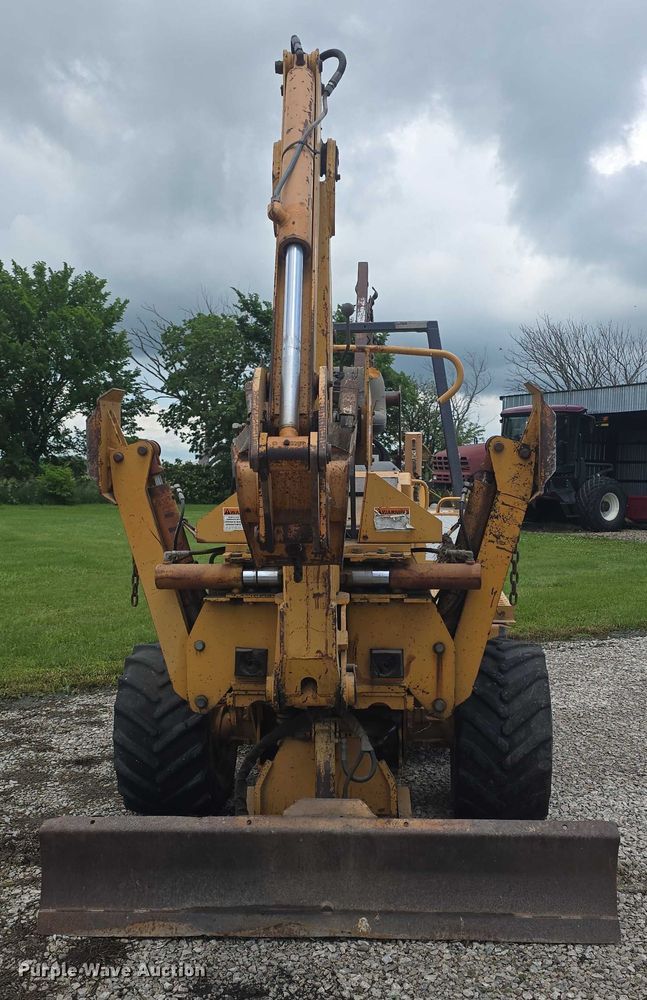 image for item EF3502 1998 Case 660 trencher