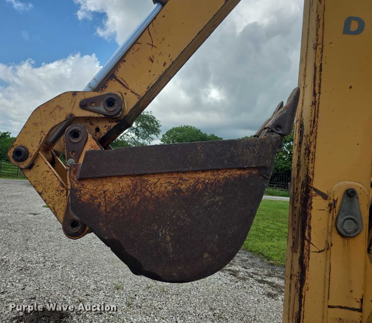 image for item EF3502 1998 Case 660 trencher