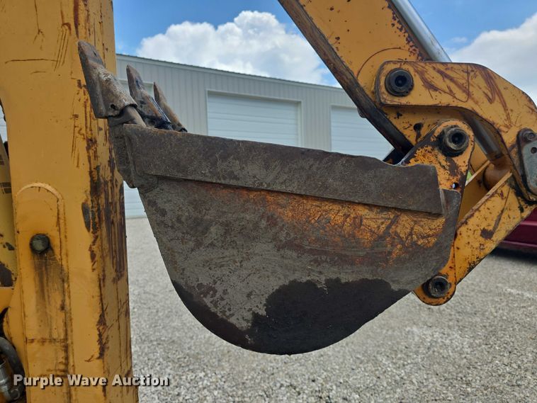 image for item EF3502 1998 Case 660 trencher