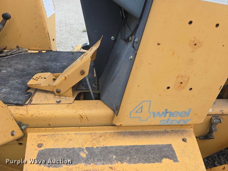 image for item EF3502 1998 Case 660 trencher