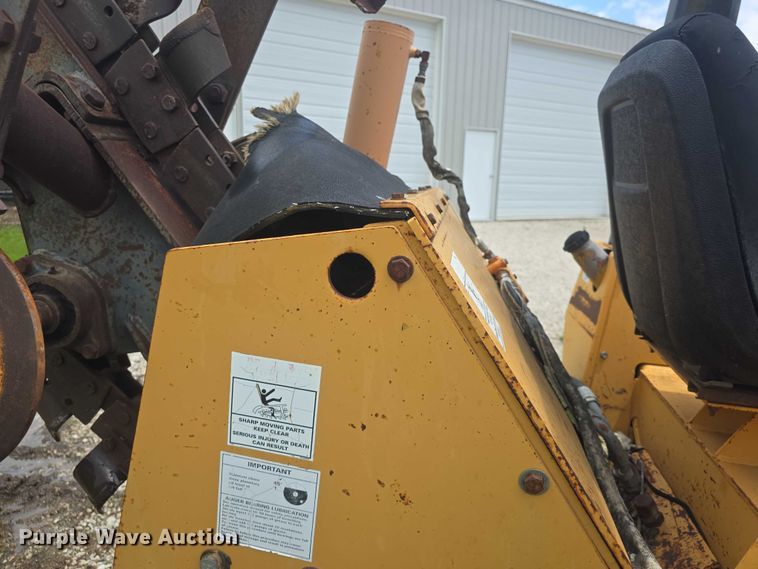 image for item EF3502 1998 Case 660 trencher