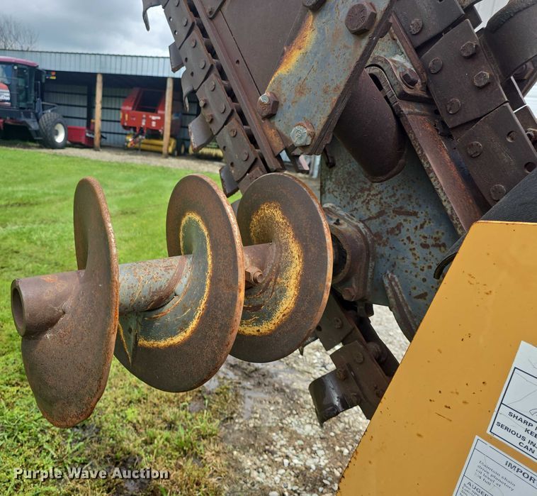 image for item EF3502 1998 Case 660 trencher