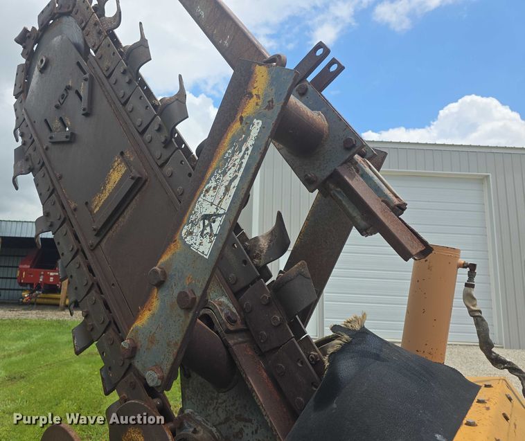 image for item EF3502 1998 Case 660 trencher