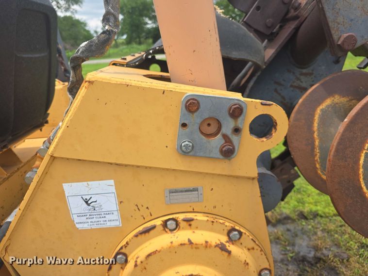 image for item EF3502 1998 Case 660 trencher