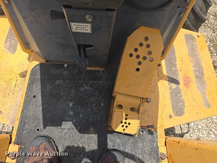 image for item EF3502 1998 Case 660 trencher