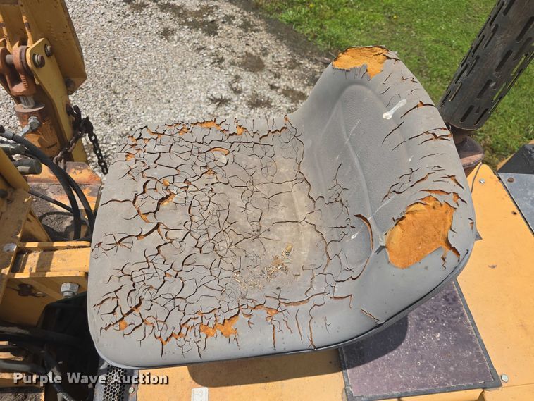 image for item EF3502 1998 Case 660 trencher