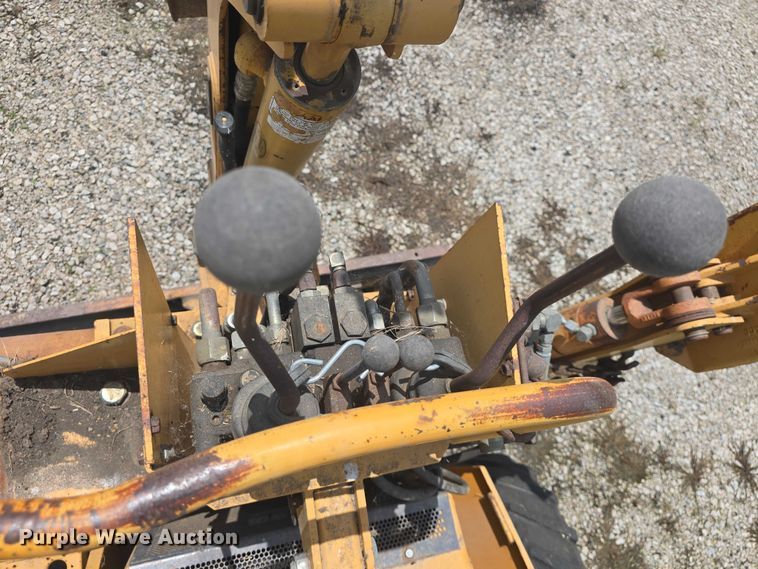 image for item EF3502 1998 Case 660 trencher