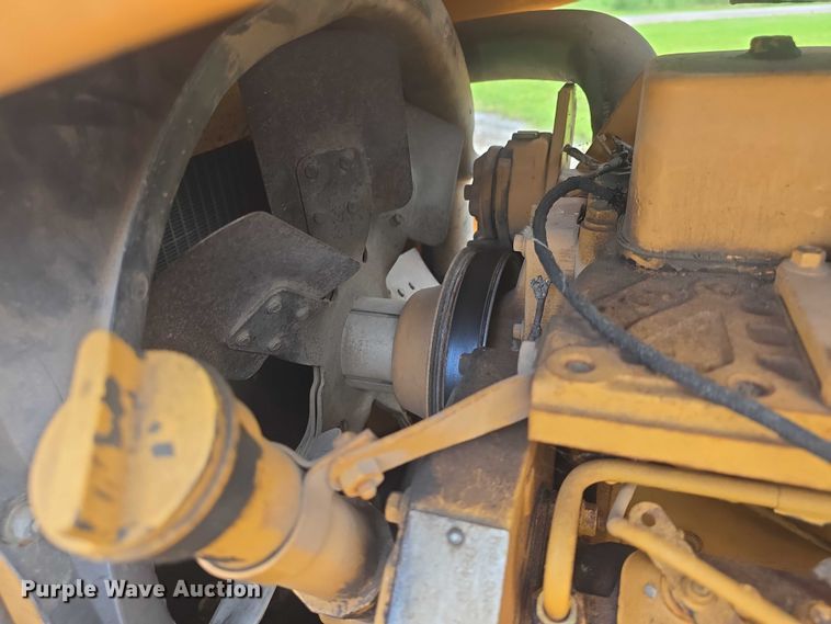 image for item EF3502 1998 Case 660 trencher