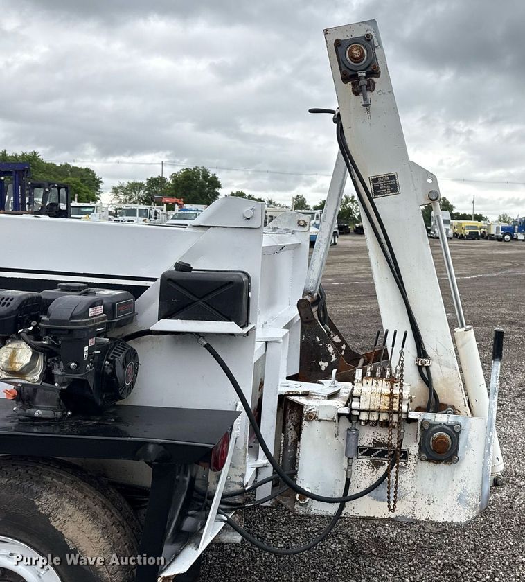 image for item EG5859 Ring-O-Matic 1000-T hydraulic pit cleaner