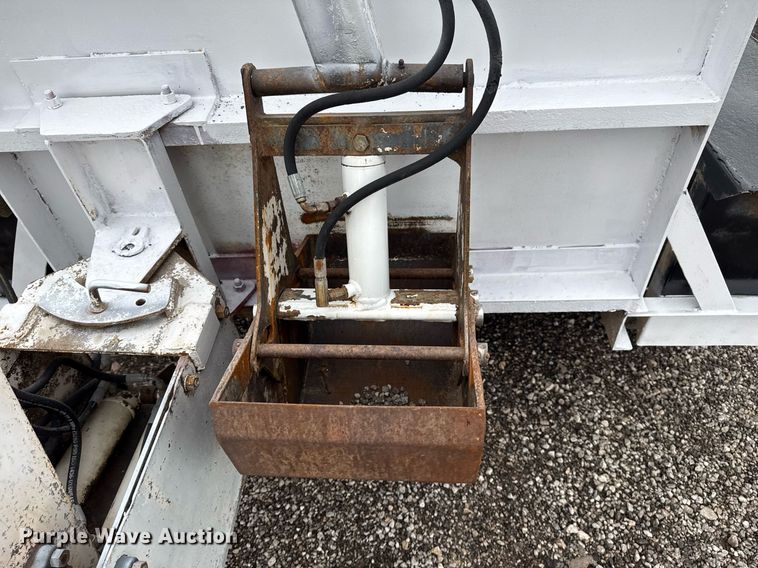 image for item EG5859 Ring-O-Matic 1000-T hydraulic pit cleaner