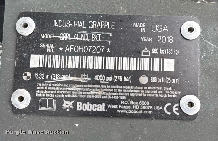 image for item EG5860 2007 Bobcat S220 skid steer loader