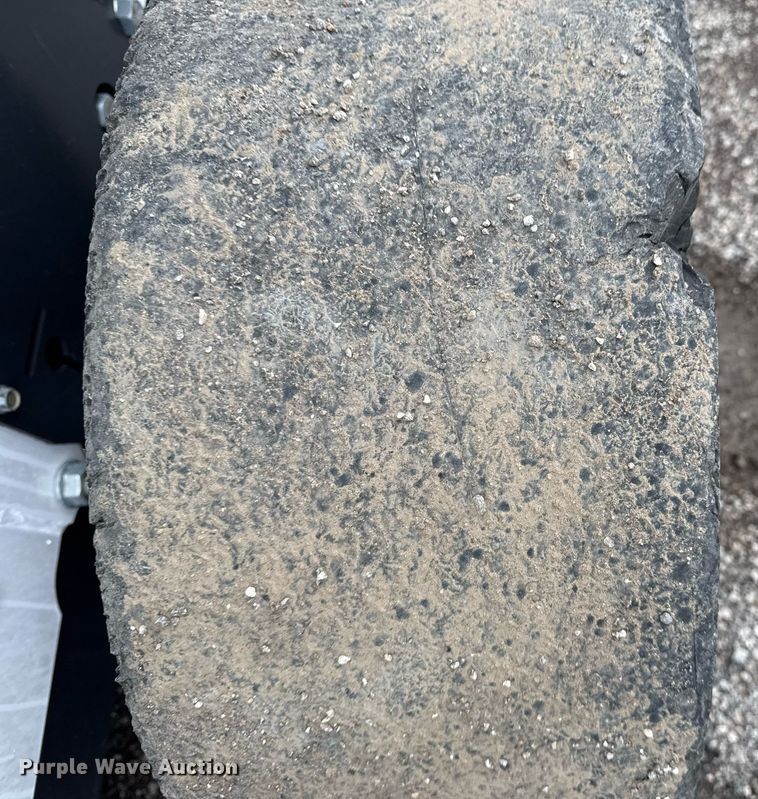 image for item EG5860 2007 Bobcat S220 skid steer loader