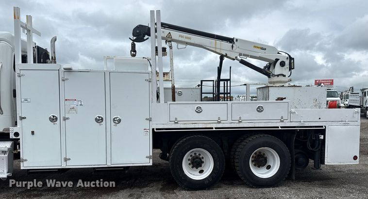 image for item EG5862 2012 Freightliner Business Class M2 Crew Cab utility / service truck