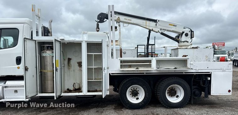 image for item EG5862 2012 Freightliner Business Class M2 Crew Cab utility / service truck