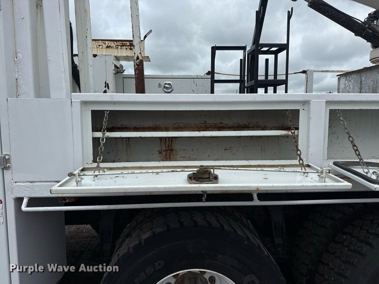 image for item EG5862 2012 Freightliner Business Class M2 Crew Cab utility / service truck