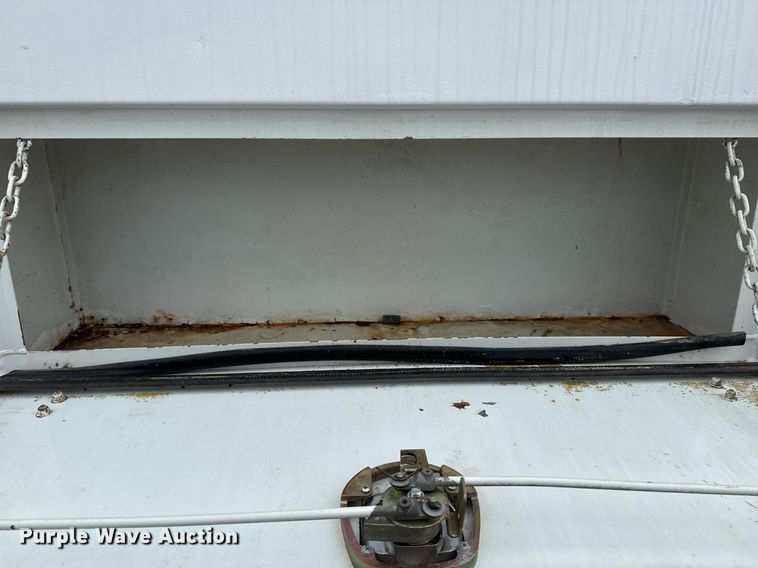 image for item EG5862 2012 Freightliner Business Class M2 Crew Cab utility / service truck