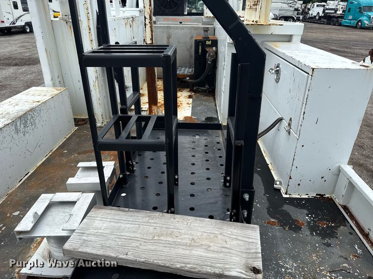 image for item EG5862 2012 Freightliner Business Class M2 Crew Cab utility / service truck