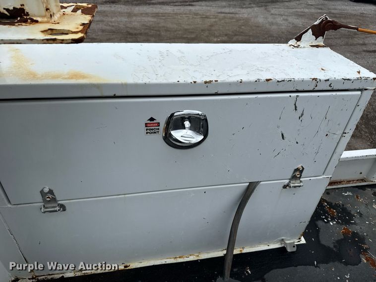 image for item EG5862 2012 Freightliner Business Class M2 Crew Cab utility / service truck