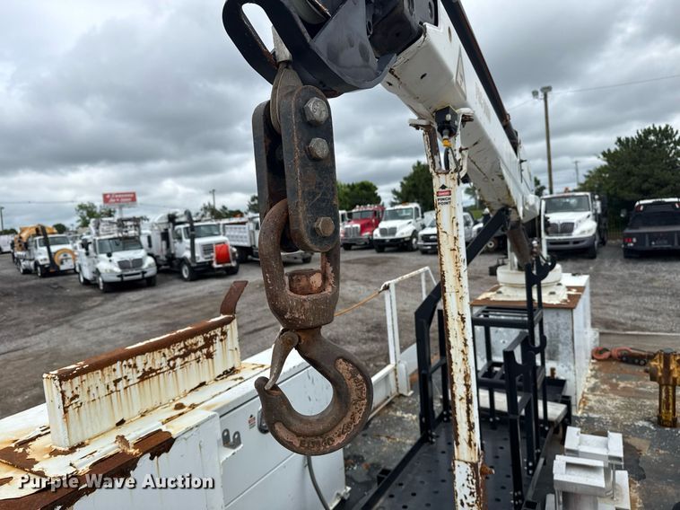 image for item EG5862 2012 Freightliner Business Class M2 Crew Cab utility / service truck