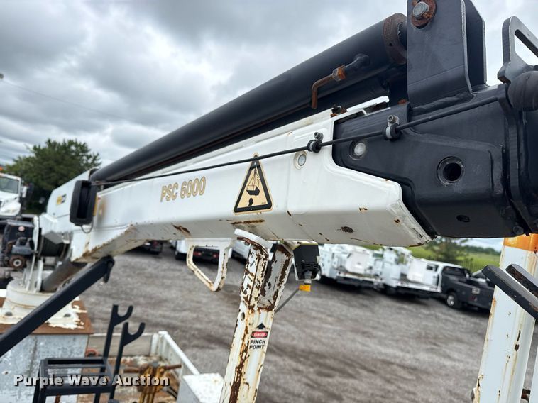 image for item EG5862 2012 Freightliner Business Class M2 Crew Cab utility / service truck