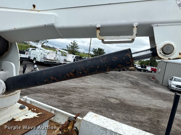 image for item EG5862 2012 Freightliner Business Class M2 Crew Cab utility / service truck