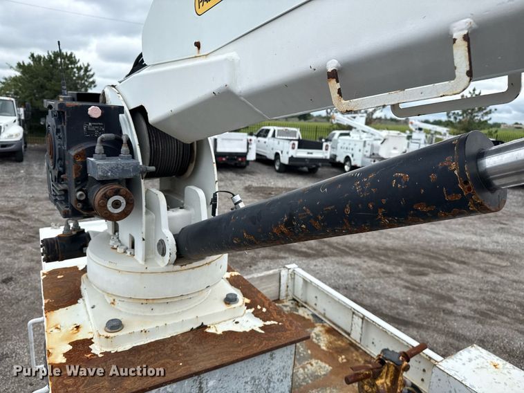 image for item EG5862 2012 Freightliner Business Class M2 Crew Cab utility / service truck