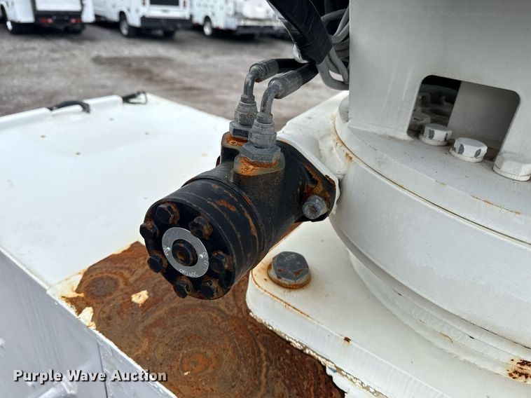 image for item EG5862 2012 Freightliner Business Class M2 Crew Cab utility / service truck