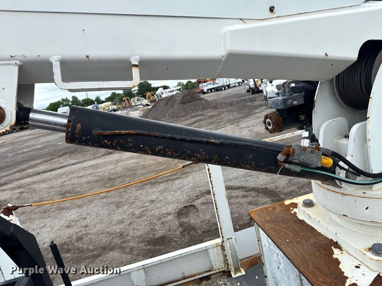 image for item EG5862 2012 Freightliner Business Class M2 Crew Cab utility / service truck