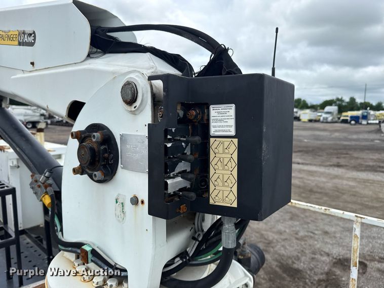 image for item EG5862 2012 Freightliner Business Class M2 Crew Cab utility / service truck