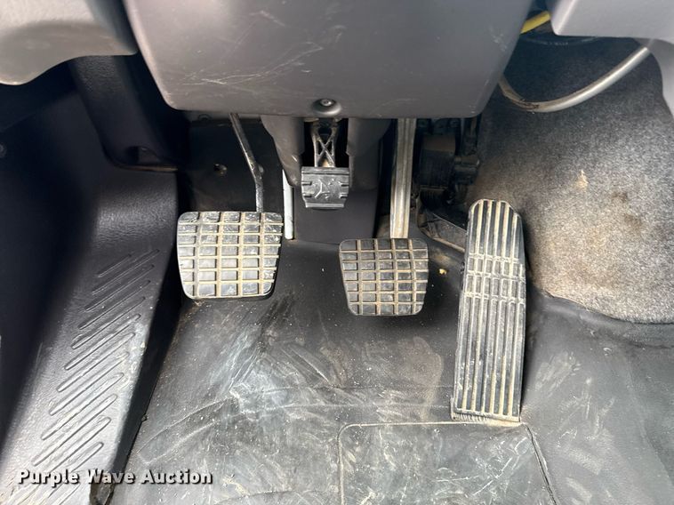 image for item EG5862 2012 Freightliner Business Class M2 Crew Cab utility / service truck