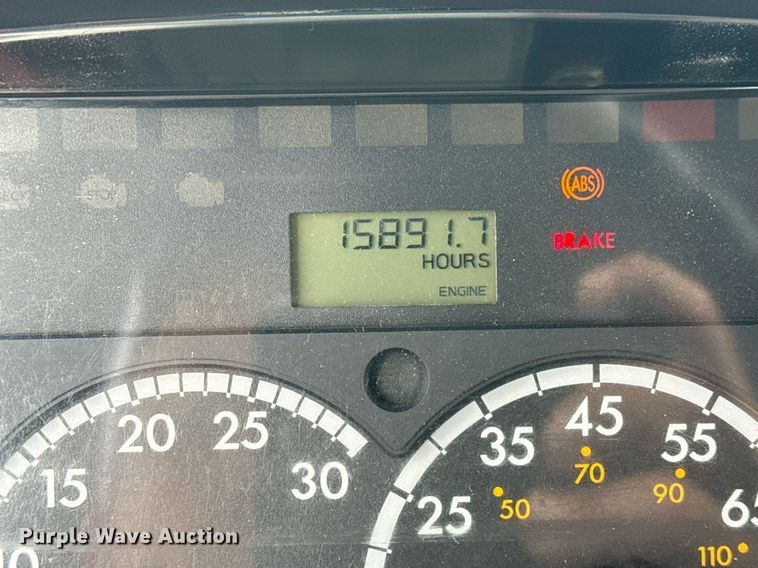 image for item EG5862 2012 Freightliner Business Class M2 Crew Cab utility / service truck